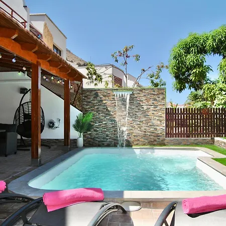 Villa Puerto Rico In Front Of The Shopping Center With Private Heated Saltwater Pool With Jacuzzi & Arcade Games & T Able Foot Ball Exterior photo